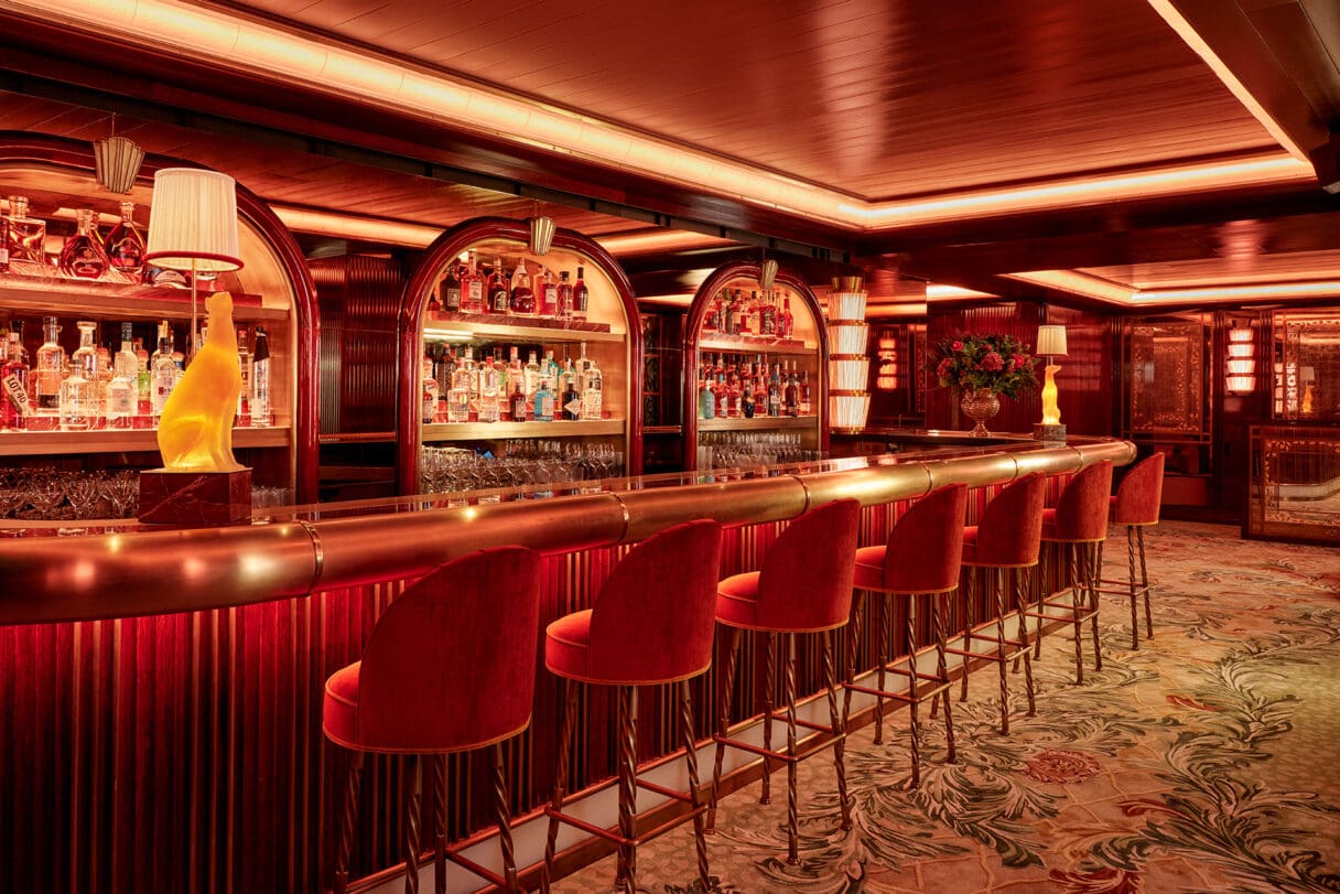hound bar at the george